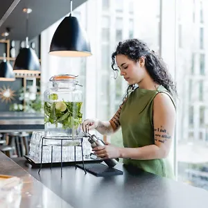4* מלון Citizenm